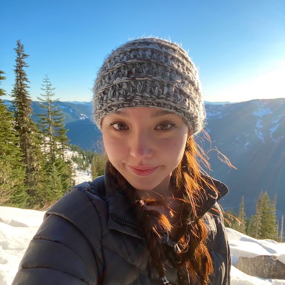 Meet your Posher, Rena - Picture 1 of 1